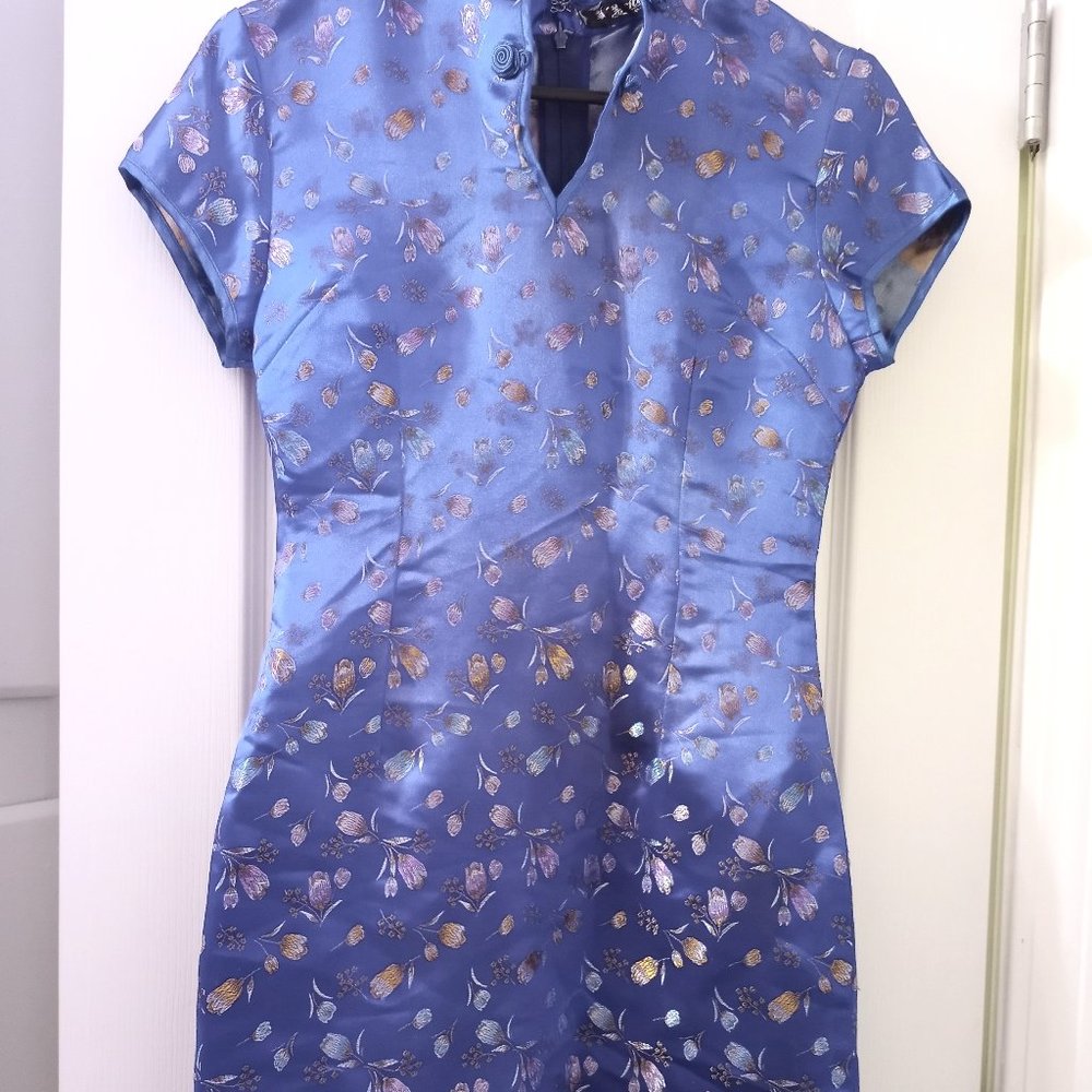 HUAMEI Fashion Cheongsam Dress.
